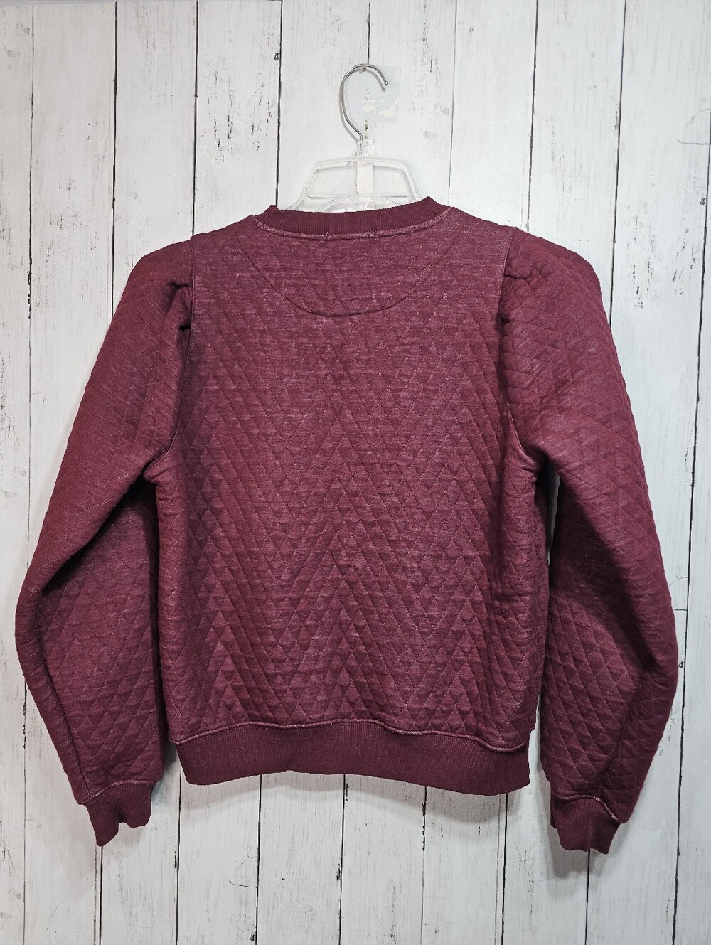 Marine Layer Women's Corbet Quilted Puff Sleeve Crewneck in Merlot Size Medium. - Picture 9 of 9